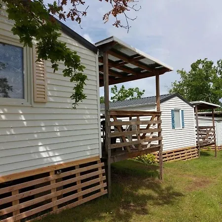 Zecamping 3 Etoiles Avec Piscine Et Pataugeoire Campsite 3*