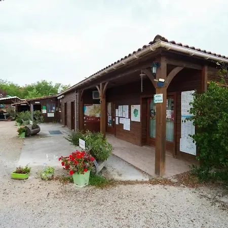 Campingplads Zecamping 3 Etoiles Avec Piscine Et Pataugeoire