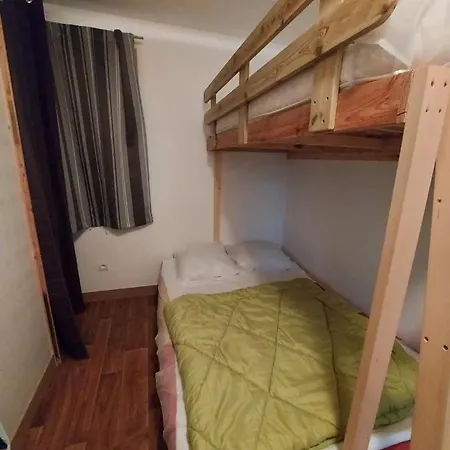 Zecamping 3 Etoiles Avec Piscine Et Pataugeoire Campingplads Saint-Projet (Lot)