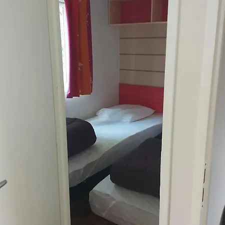 Zecamping 3 Etoiles Avec Piscine Et Pataugeoire 3*
