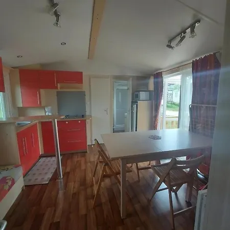 Zecamping 3 Etoiles Avec Piscine Et Pataugeoire Saint-Projet (Lot)