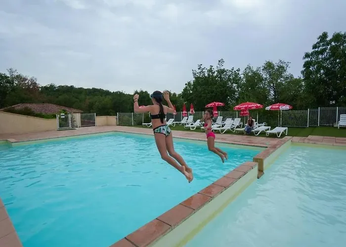 Zecamping 3 Etoiles Avec Piscine Et Pataugeoire Campingplads Saint-Projet (Lot)