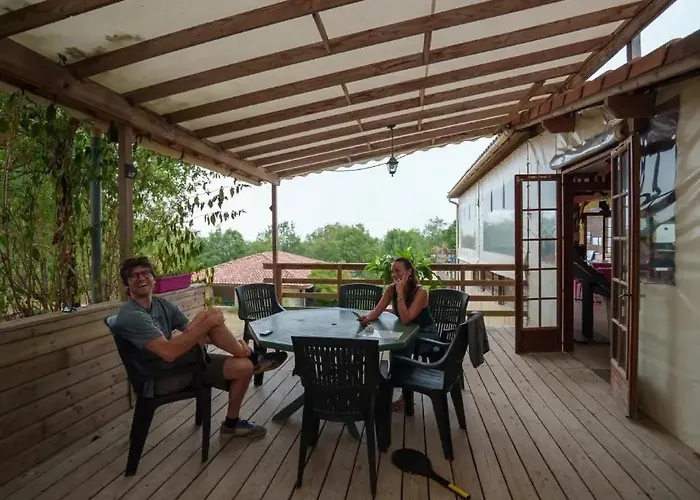 Zecamping 3 Etoiles Avec Piscine Et Pataugeoire