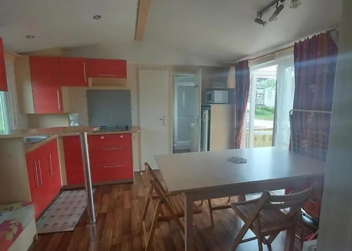 Zecamping 3 Etoiles Avec Piscine Et Pataugeoire Saint-Projet (Lot)